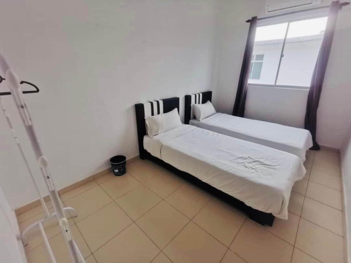Oyo Homes 90524 D'J Pegaso Serom Homestay Muar Exteriér fotografie